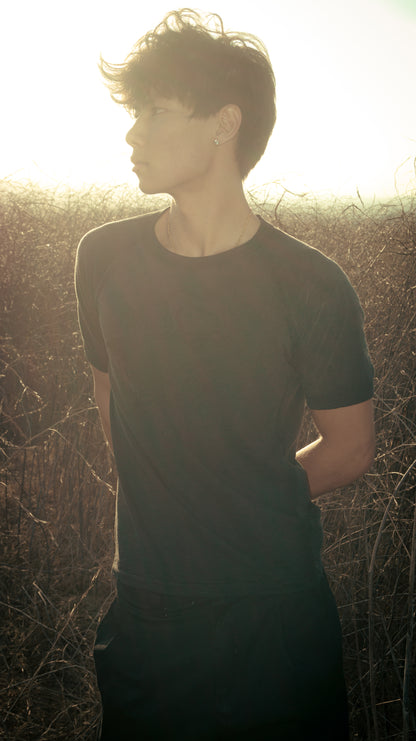 Defect Soleil Raglan Ringer